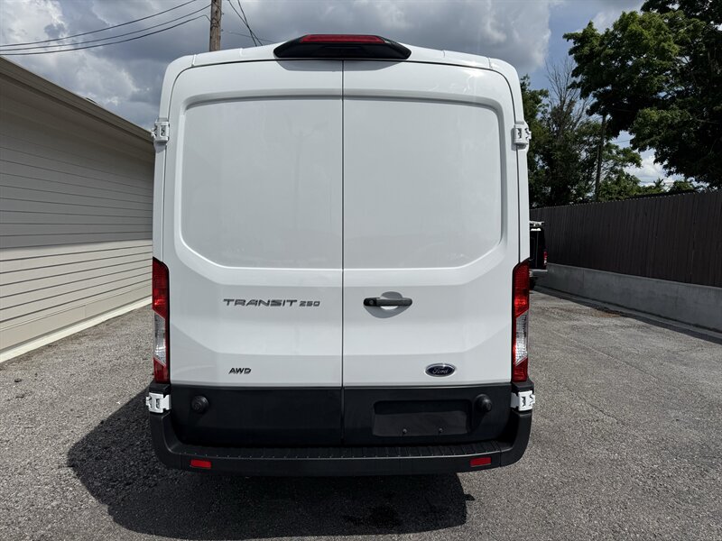 2024 Ford Transit 250 - Photo 5 - Nashville, TN 37210