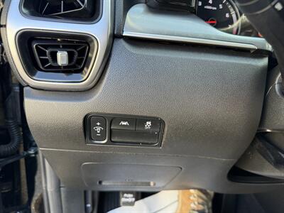 2023 Kia Sorento S   - Photo 32 - Nashville, TN 37210