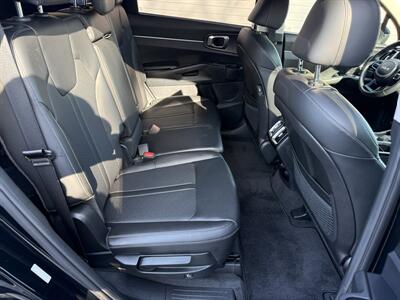 2023 Kia Sorento S   - Photo 8 - Nashville, TN 37210