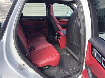 2022 Porsche Cayenne GTS   - Photo 30 - Nashville, TN 37210