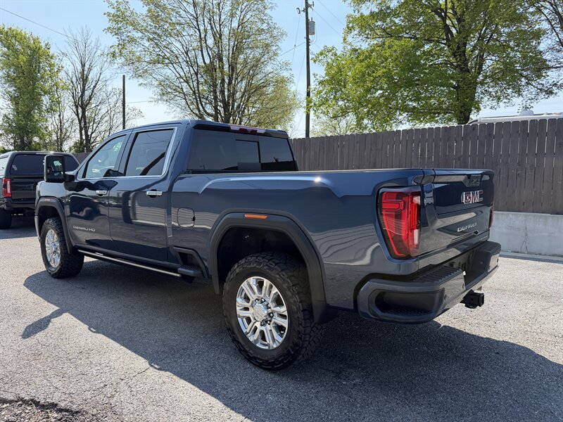 2022 GMC Sierra 2500HD Denali - Photo 8 - Nashville, TN 37210