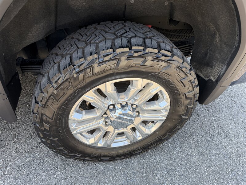2022 GMC Sierra 2500HD Denali - Photo 14 - Nashville, TN 37210