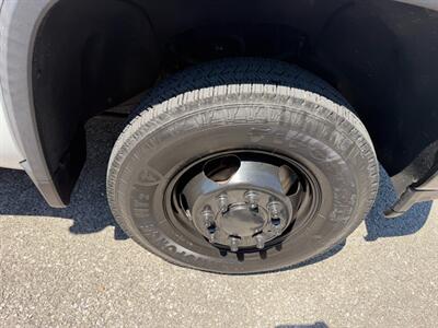 2020 Chevrolet Silverado 3500 Work Truck FLAT BED - Photo 14 - Nashville, TN 37210
