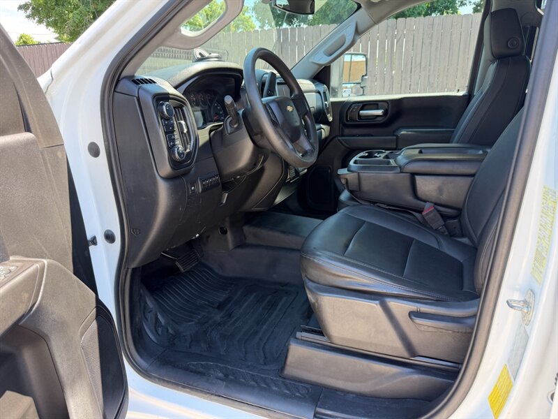 2020 Chevrolet Silverado 3500 Work Truck FLAT BED - Photo 19 - Nashville, TN 37210