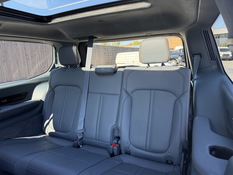 2022 Jeep Grand Wagoneer II photo 27