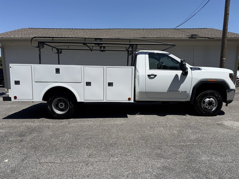 2022 GMC Sierra 3500HD CC Pro   - Photo 1 - Nashville, TN 37210