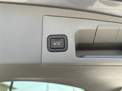 2021 Cadillac XT5 Premium Luxury   - Photo 25 - Nashville, TN 37210