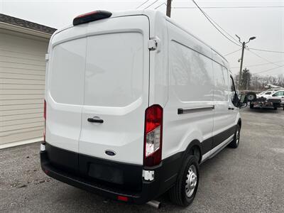 2022 Ford Transit 250  MEDIUM ROOF 148 WB - Photo 4 - Nashville, TN 37210