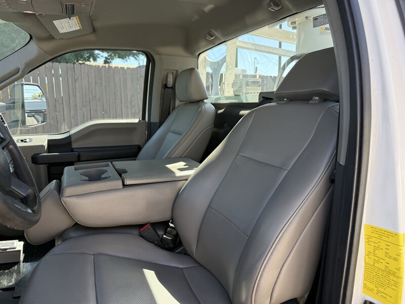 2022 Ford F-450 Super Duty - Photo 3 - Nashville, TN 37210