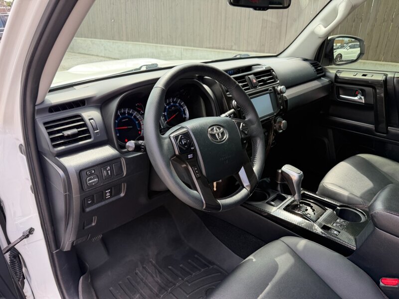 2019 Toyota 4Runner TRD Off-Road Premium - Photo 24 - Nashville, TN 37210