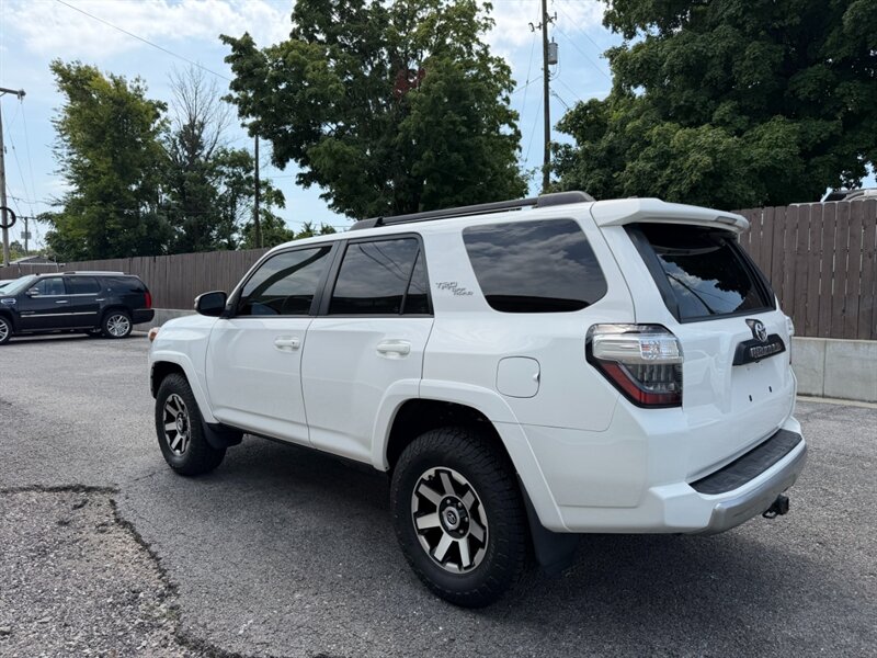 2019 Toyota 4Runner TRD Off-Road Premium - Photo 8 - Nashville, TN 37210