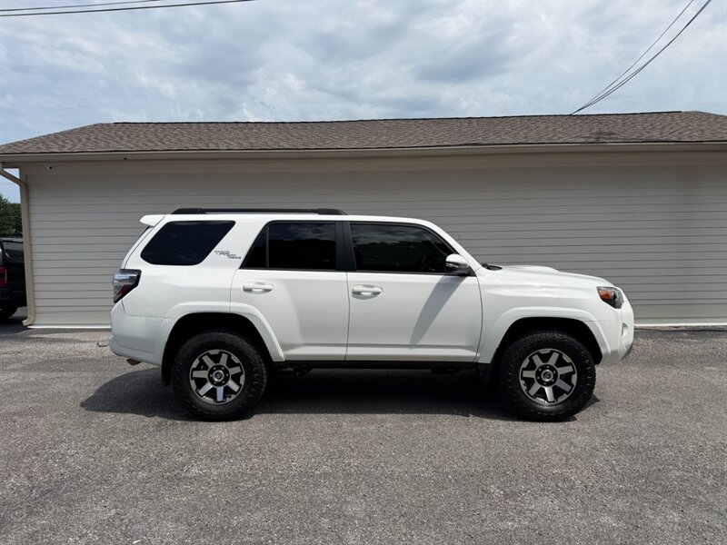 2019 Toyota 4Runner TRD Off-Road Premium  