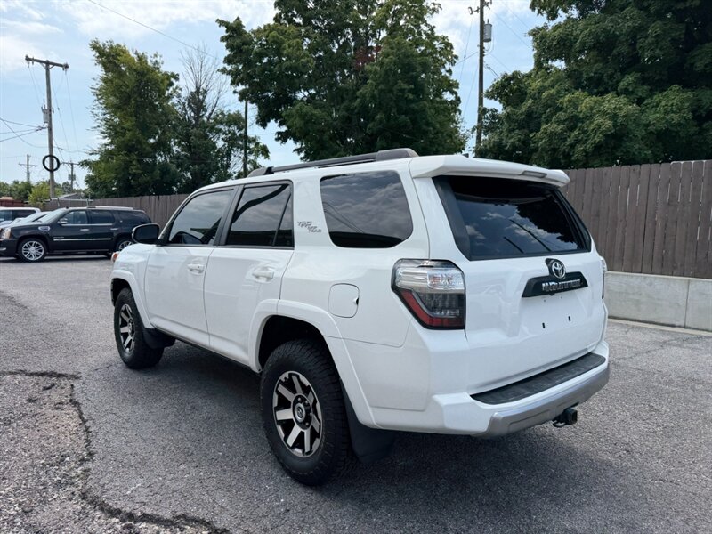 2019 Toyota 4Runner TRD Off-Road Premium - Photo 9 - Nashville, TN 37210