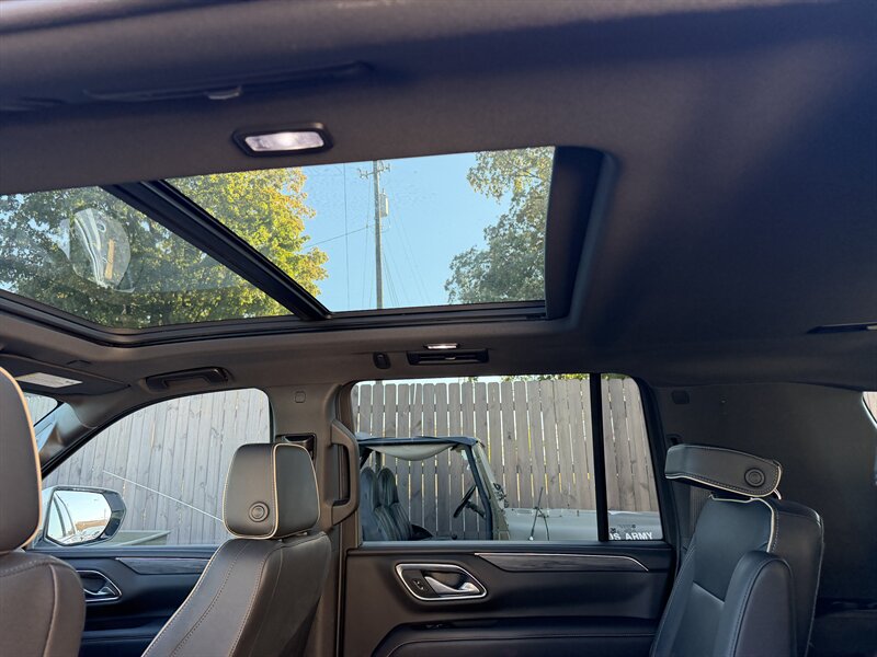 2023 GMC Yukon XL SLT - Photo 26 - Nashville, TN 37210