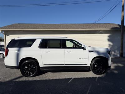 2023 GMC Yukon XL SLT SUV