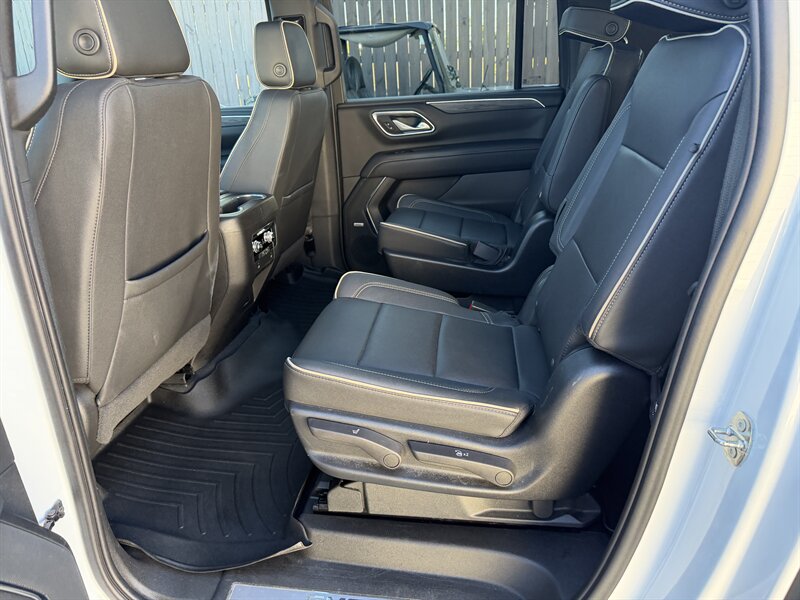 2023 GMC Yukon XL SLT - Photo 24 - Nashville, TN 37210