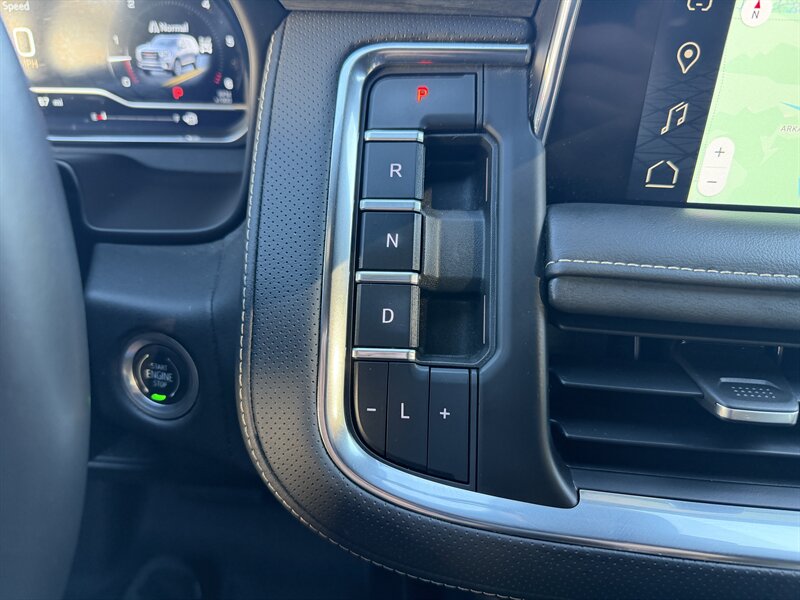 2023 GMC Yukon XL SLT - Photo 40 - Nashville, TN 37210