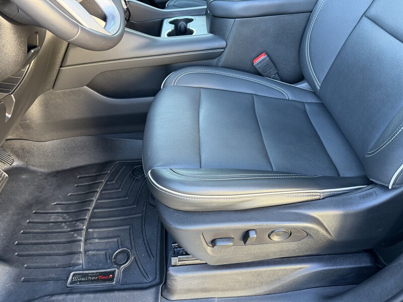 2023 GMC Yukon XL SLT - Photo 20 - Nashville, TN 37210