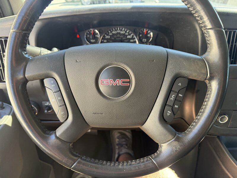 2023 GMC Savana 2500 - Photo 5 - Nashville, TN 37210