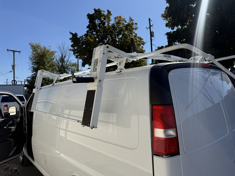 2023 GMC Savana 2500 - Photo 23 - Nashville, TN 37210