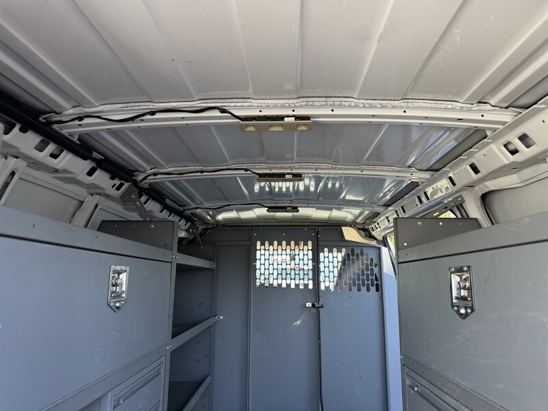 2023 GMC Savana 2500 - Photo 20 - Nashville, TN 37210