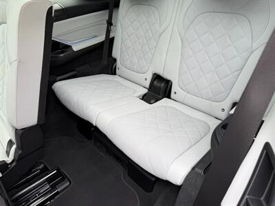 2024 BMW X7 xDrive40i - Photo 25 - Nashville, TN 37210