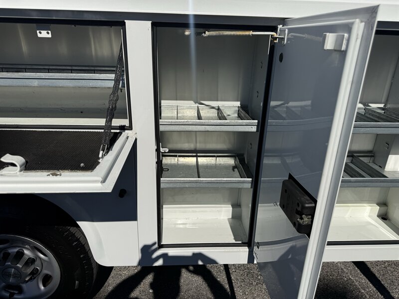 2021 Chevrolet Express 3500 - Photo 36 - Nashville, TN 37210