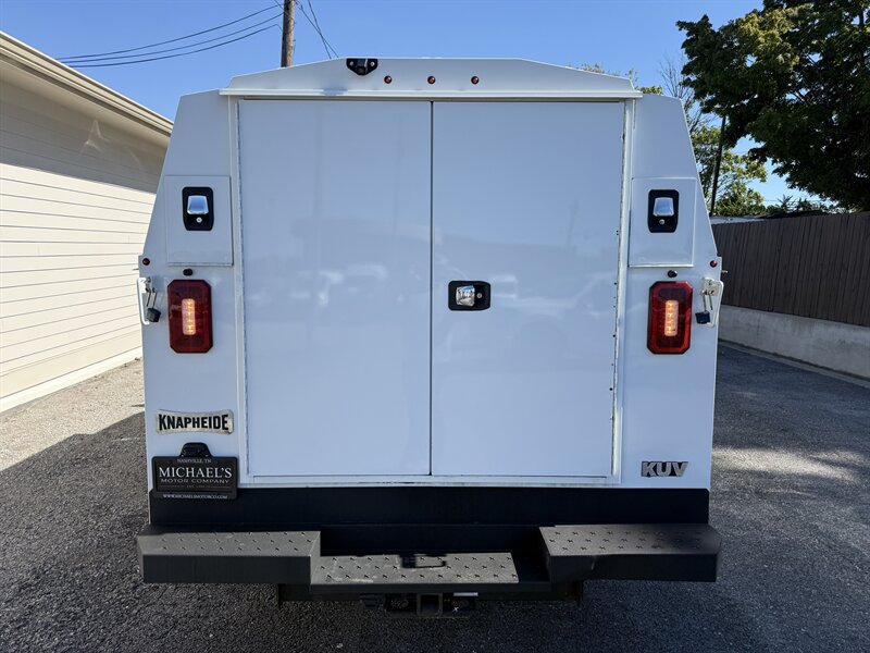 2021 Chevrolet Express 3500 - Photo 23 - Nashville, TN 37210