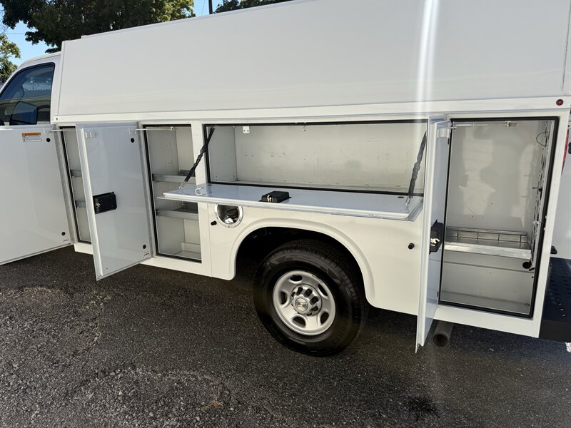 2021 Chevrolet Express 3500 - Photo 43 - Nashville, TN 37210