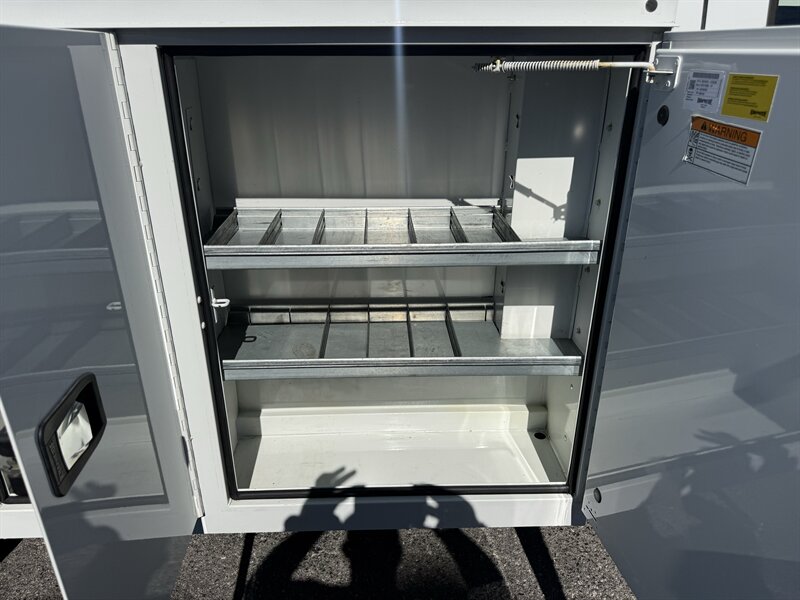 2021 Chevrolet Express 3500 - Photo 29 - Nashville, TN 37210