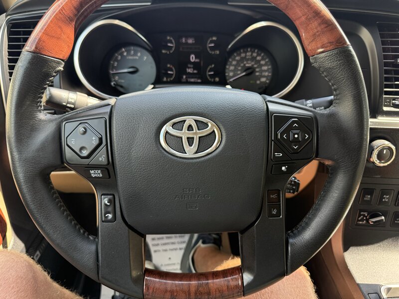 2019 Toyota Sequoia Platinum - Photo 5 - Nashville, TN 37210