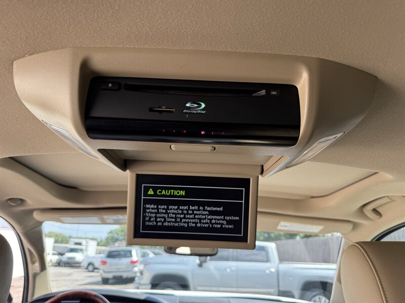 2019 Toyota Sequoia Platinum - Photo 21 - Nashville, TN 37210
