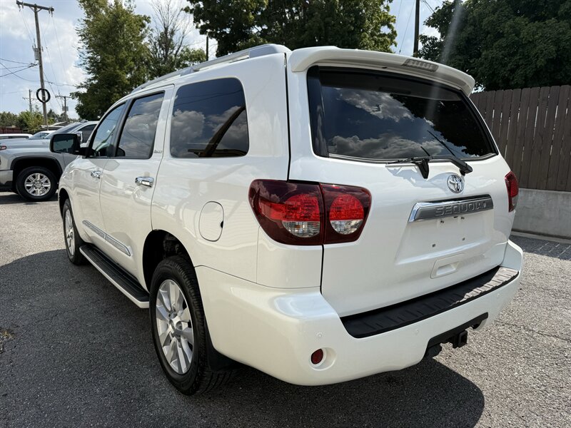 2019 Toyota Sequoia Platinum - Photo 2 - Nashville, TN 37210