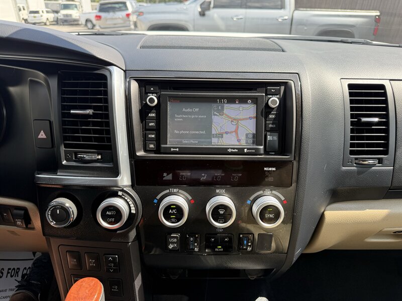 2019 Toyota Sequoia Platinum - Photo 6 - Nashville, TN 37210