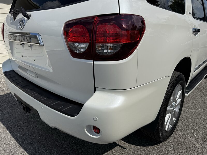 2019 Toyota Sequoia Platinum - Photo 31 - Nashville, TN 37210