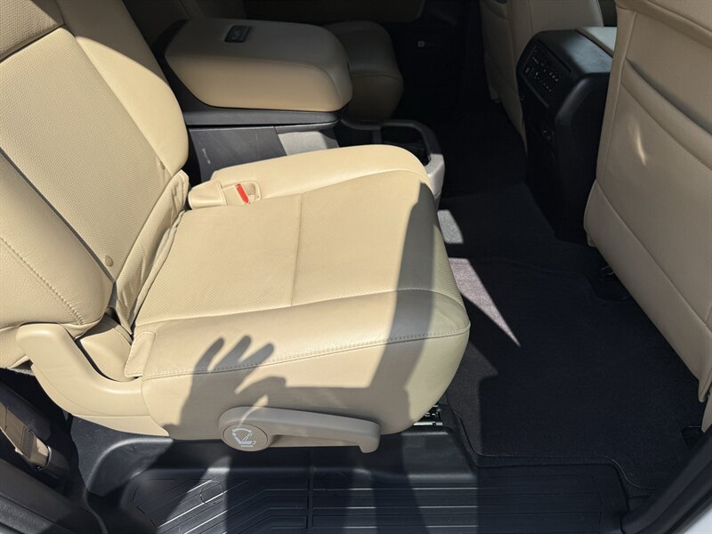 2019 Toyota Sequoia Platinum - Photo 39 - Nashville, TN 37210