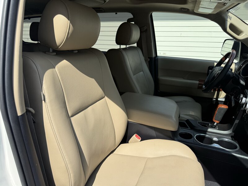 2019 Toyota Sequoia Platinum - Photo 42 - Nashville, TN 37210