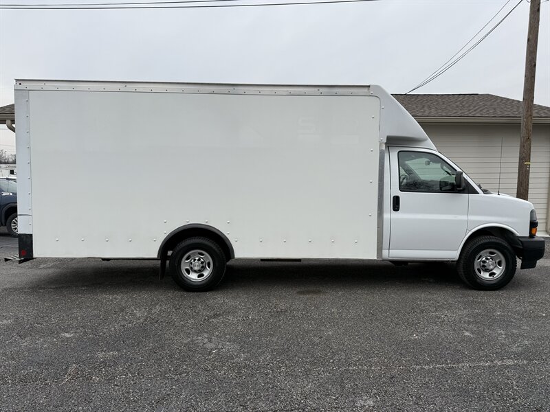 2021 Chevrolet Express 3500   - Photo 1 - Nashville, TN 37210