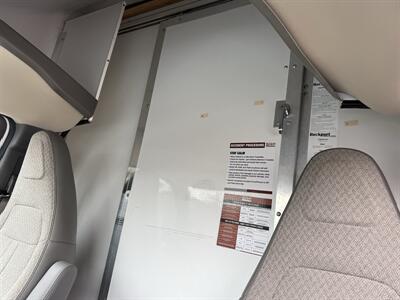 2021 Chevrolet Express 3500   - Photo 18 - Nashville, TN 37210