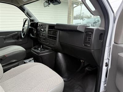 2021 Chevrolet Express 3500   - Photo 12 - Nashville, TN 37210