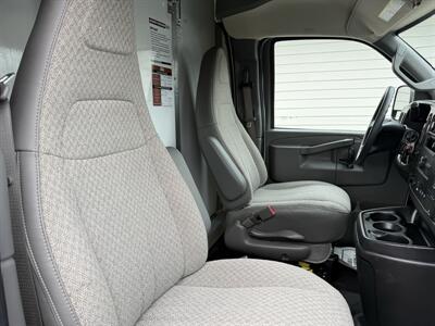 2021 Chevrolet Express 3500   - Photo 10 - Nashville, TN 37210