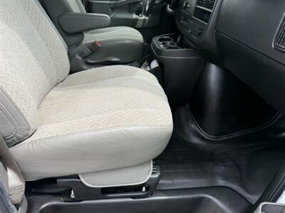 2021 Chevrolet Express 3500   - Photo 15 - Nashville, TN 37210