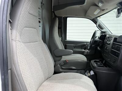 2021 Chevrolet Express 3500   - Photo 14 - Nashville, TN 37210