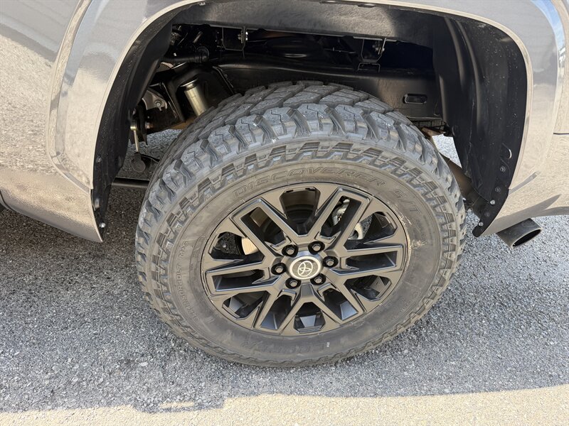 2026 Toyota Tundra Platinum - Photo 12 - Nashville, TN 37210