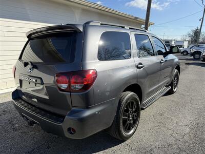 2018 Toyota Sequoia TRD Sport   - Photo 14 - Nashville, TN 37210