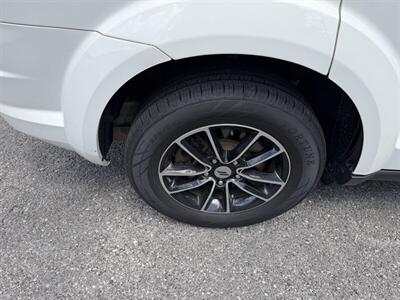 2018 Dodge Journey SE   - Photo 10 - Nashville, TN 37210