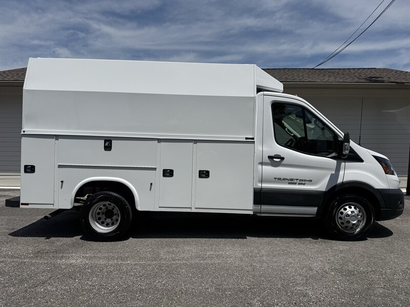 2023 Ford Transit 350 HD  AWD KNAPHEIDE KUV - Photo 1 - Nashville, TN 37210