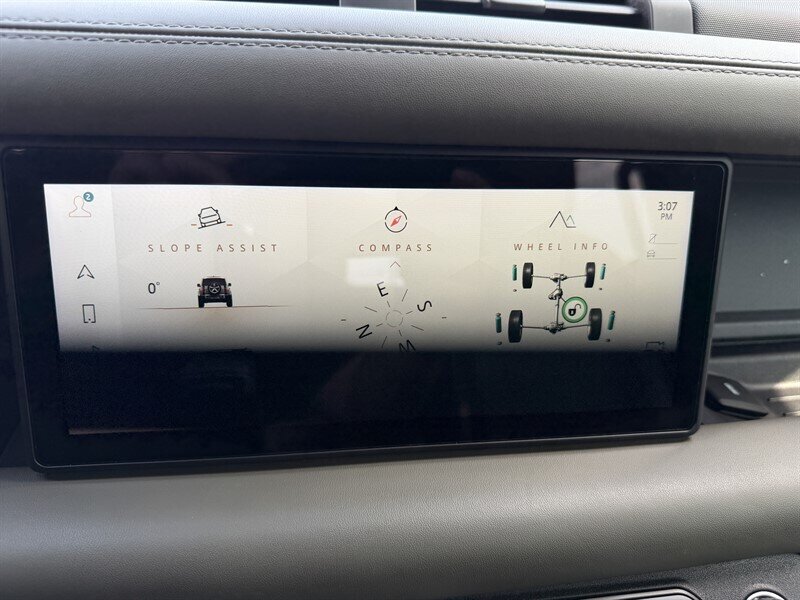 2021 Land Rover Defender 110 X-Dynamic HSE - Photo 38 - Nashville, TN 37210