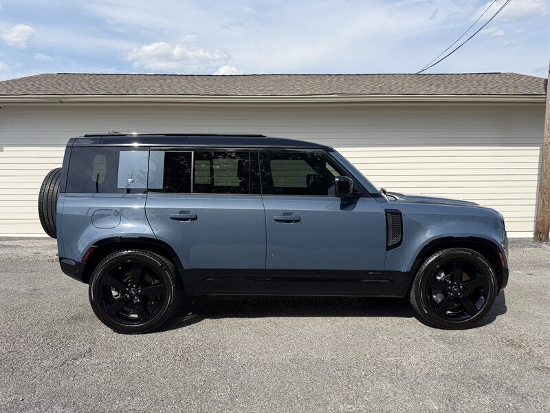 2021 Land Rover Defender 110 X-Dynamic HSE  