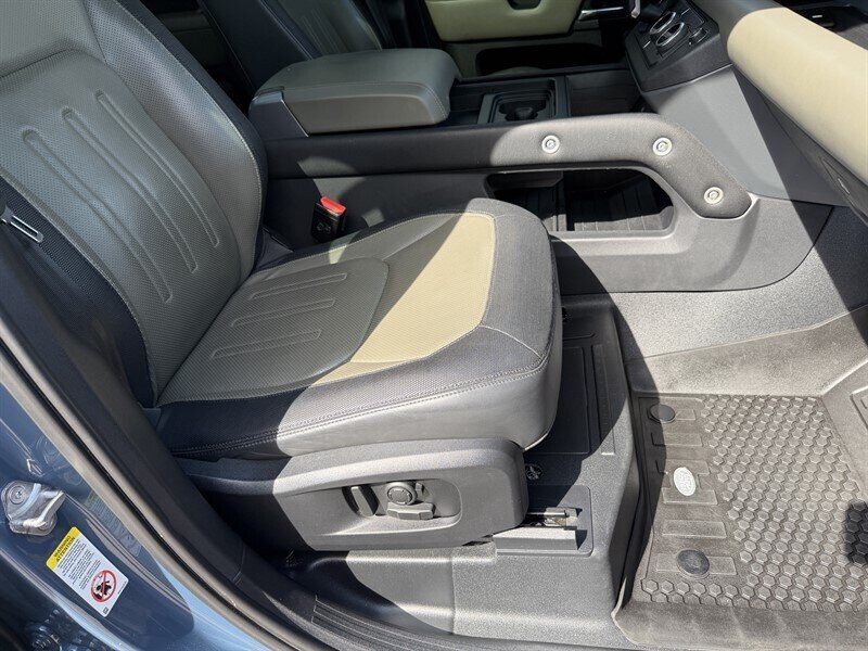 2021 Land Rover Defender 110 X-Dynamic HSE - Photo 30 - Nashville, TN 37210
